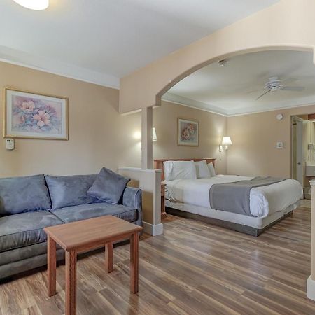Shasta Pines Motel & Suites Burney Extérieur photo