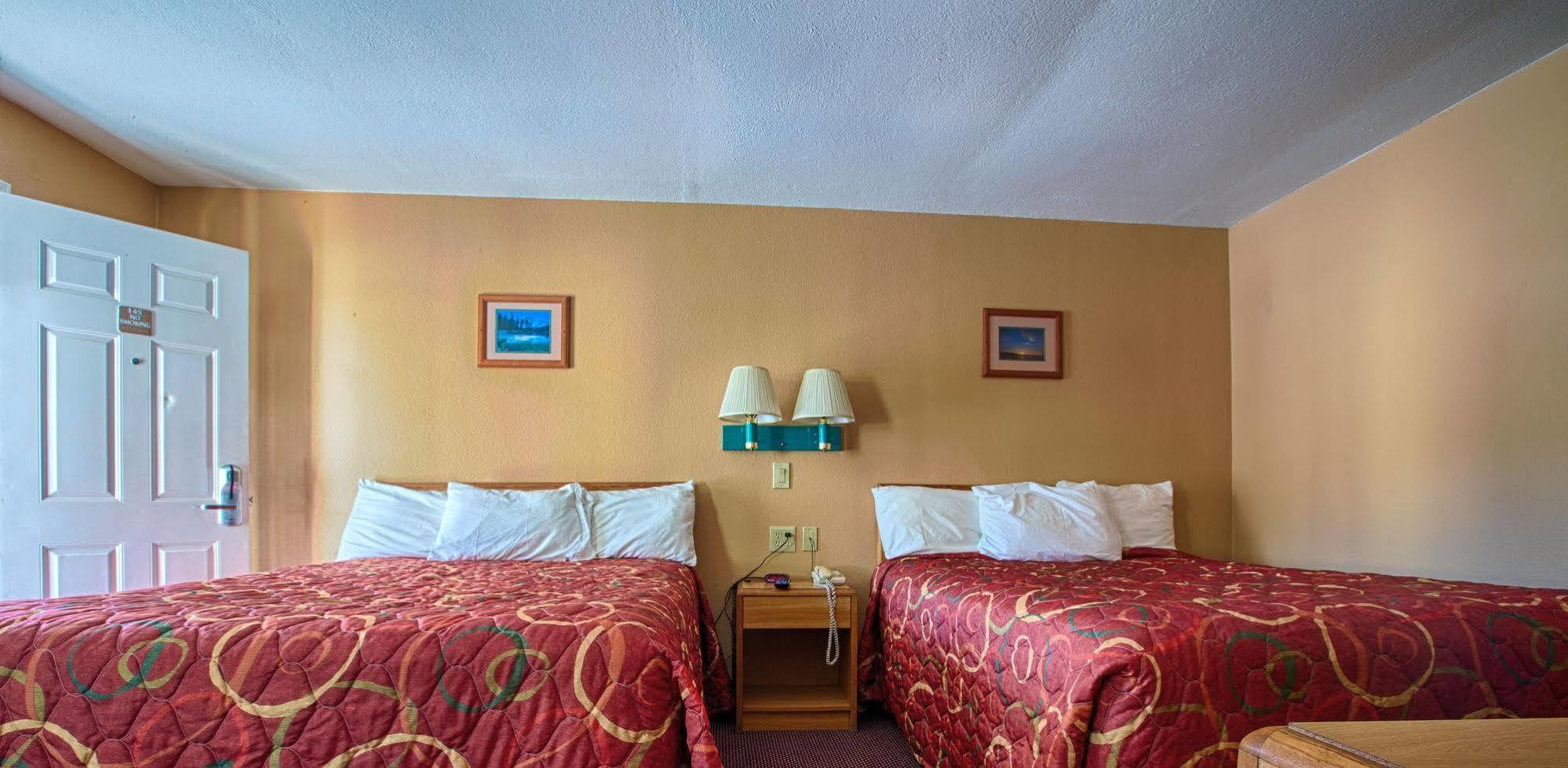 Shasta Pines Motel & Suites Burney Extérieur photo