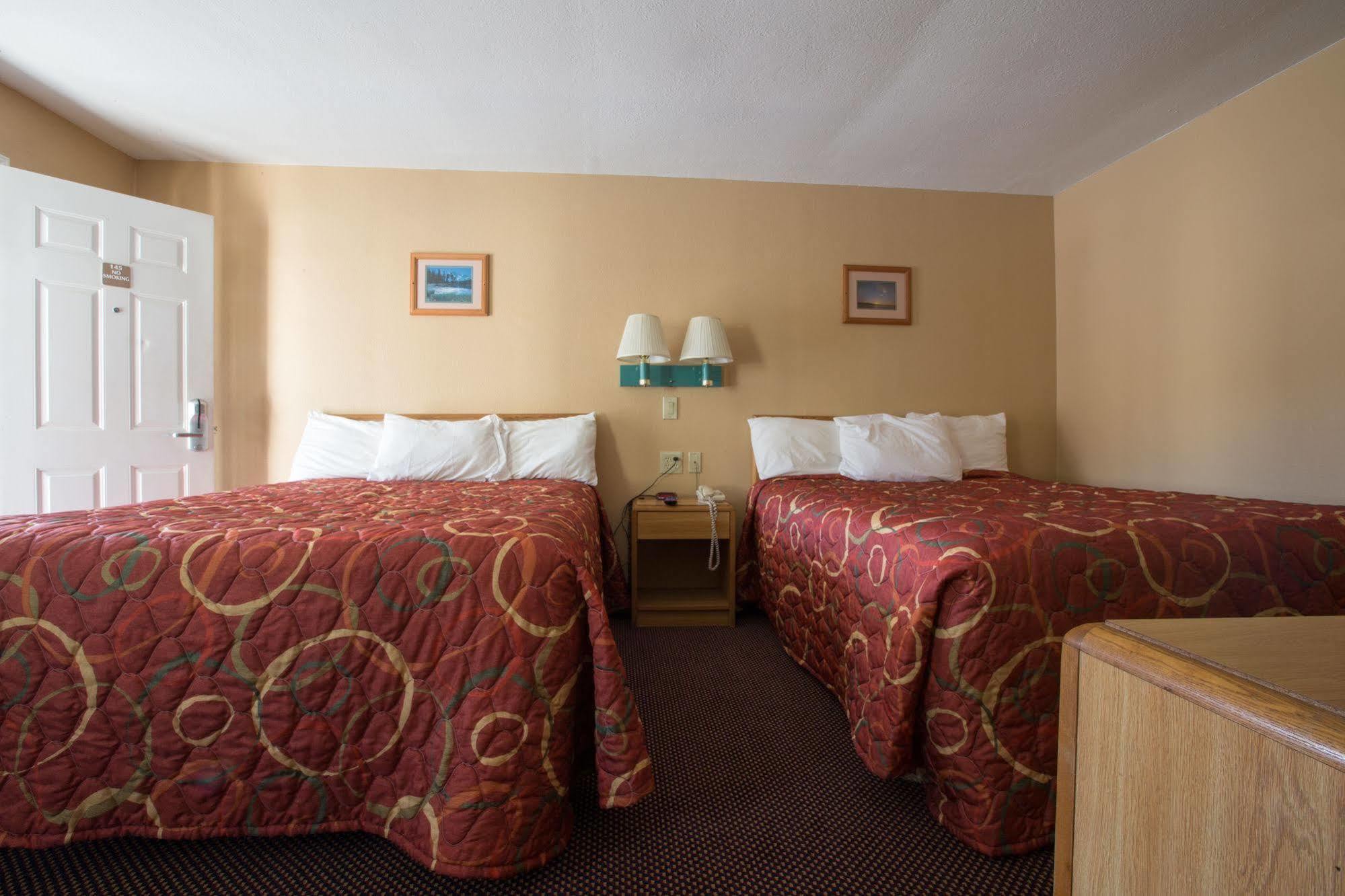 Shasta Pines Motel & Suites Burney Extérieur photo